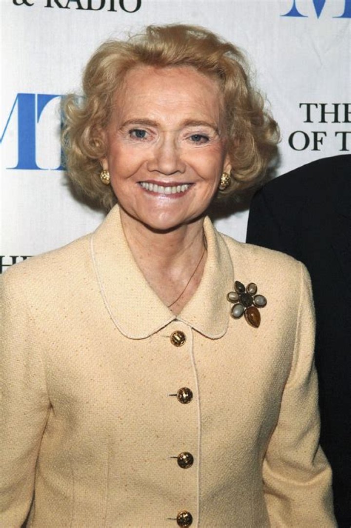 Agnès Llobet Net Worth