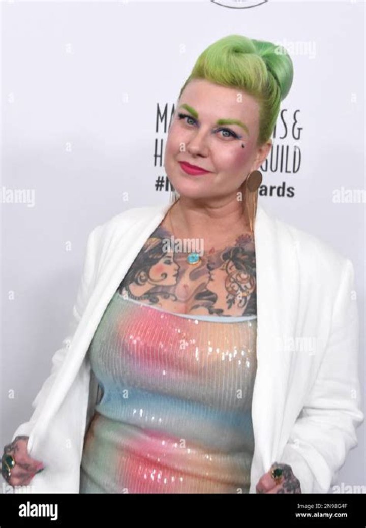 Amy L. Forsythe Net Worth