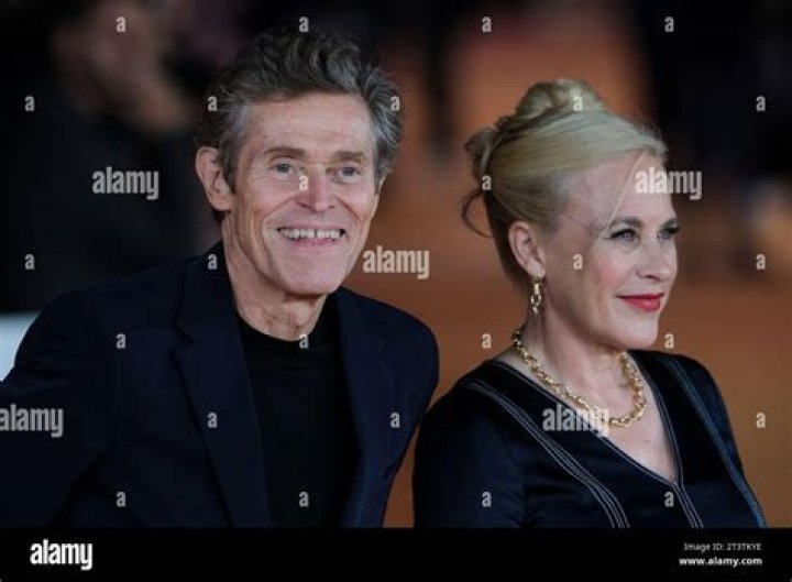 Brenda Denaut Net Worth