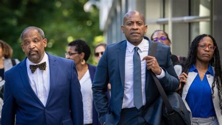 Carlos Watson Wife & Kids: Is Ozy Media CEO Married? Salary Net Worth Explored