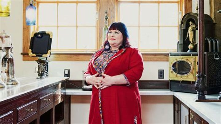 Cassandra Clare Net Worth