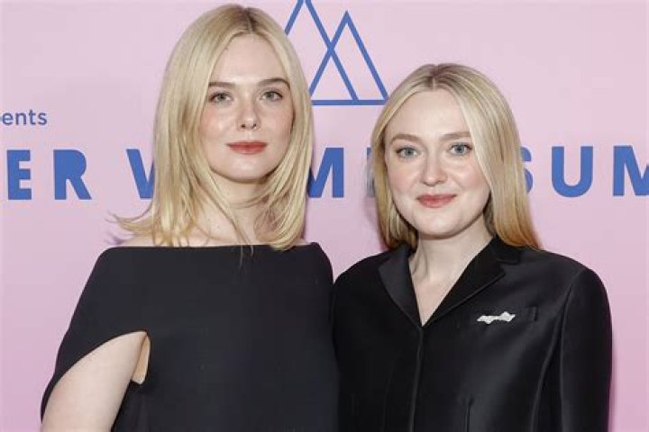 Dakota Fanning – Bio, Sister, Boyfriend, Parents, Age, Height