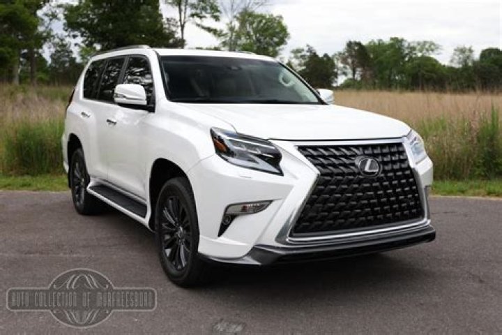 How much does a lexus gx460 weight