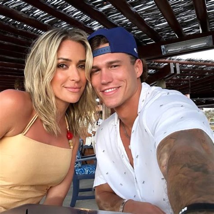 Is Kristin Cavallari Dating? Kristin Cavallari Relationship Status, Who is Kristin Cavallari Dating To? Who is Mark Estes? - SarkariResult