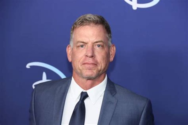Is Troy Aikman's Salary the Pinnacle of Sports Broadcasting? - SarkariResult