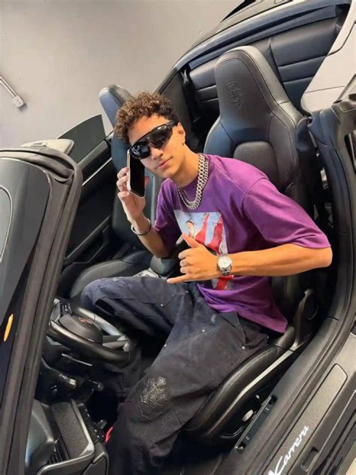 Isaiah Tota Height, Weight, Net Worth, Age, Birthday, Wikipedia, Who, Nationality, Biography