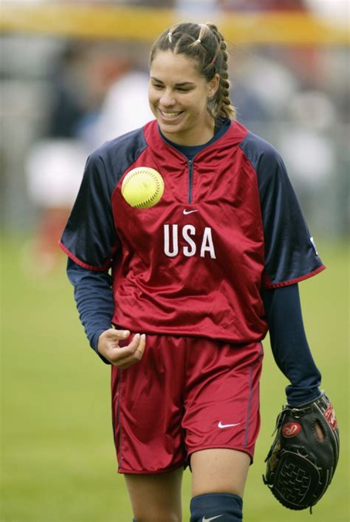 Jessica Mendoza Net Worth: How rich is Jessica Mendoza?