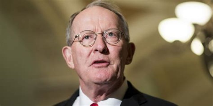 Lamar Alexander Net Worth
