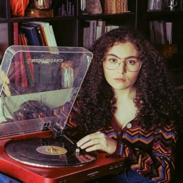 Lilla Crawford Net Worth