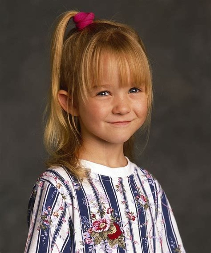 Lily Nicksay Net Worth