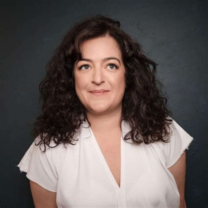 Maeve Higgins Bio, Wiki, Age, Height, Husband, Books, Wait Wait, Podcast, and Net Worth.