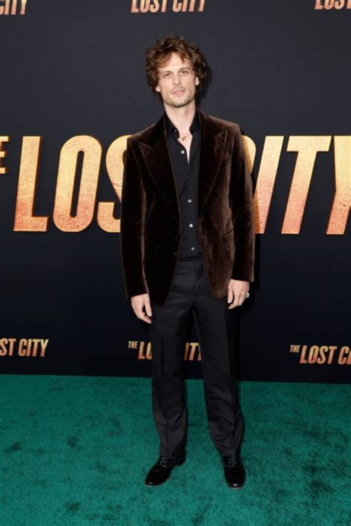 Matthew Gray Gubler Height, Weight, Body Measurements, Shoe Size