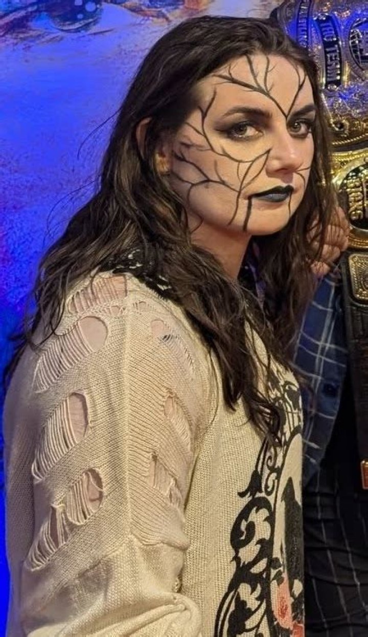Nikki Cross