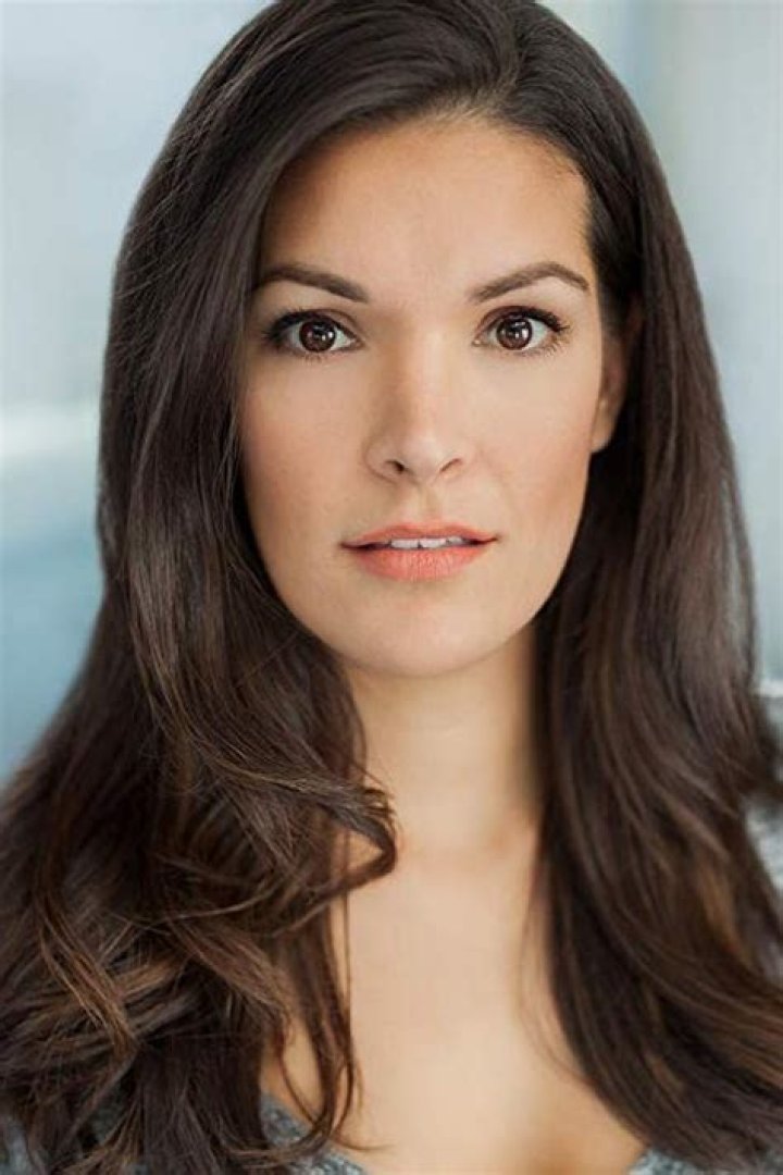 Paula Giroday Net Worth