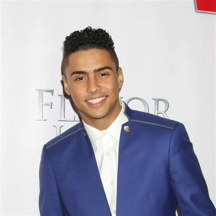 Quincy Brown's Age: Reflecting on his Achievements and Life Journey - SarkariResult