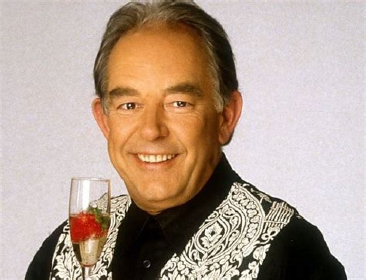 Robin Leach Net Worth, Wife, Death, Funeral, Height, Age, Wiki, Biography