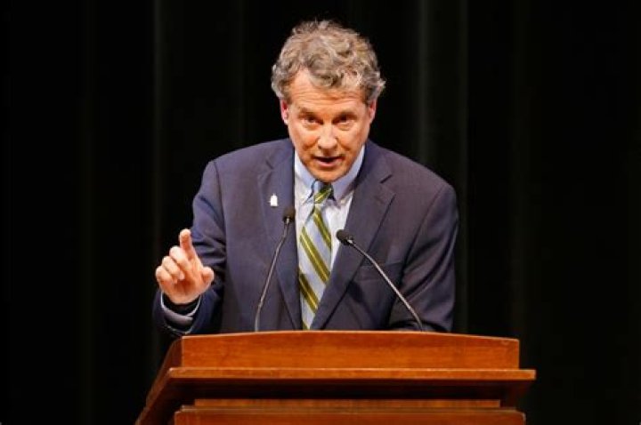 Sherrod Brown Net Worth: Details About Age, Career, Political, Income - SarkariResult