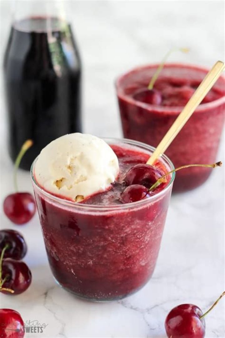 The Best Daiquiri Recipe - Celebrating Sweets
