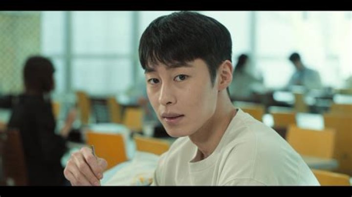 The Impossible Heir Episode 2 Release Date, Recap, Cast, Review, Plot, Spoilers, Streaming, Schedule & Where To Watch? - SarkariResult