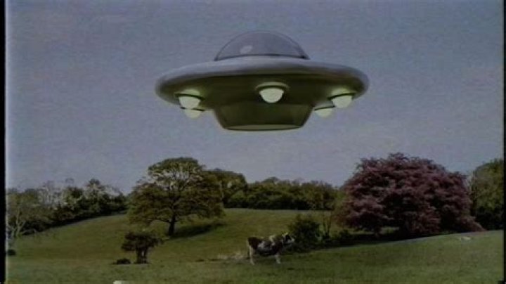 Was MH370 Boeing abducted by UFOs? Viral video debunked