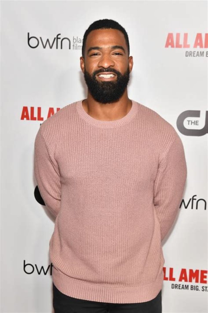 What is Spencer Paysinger’s Net Worth? Know All About American Football Linebacker