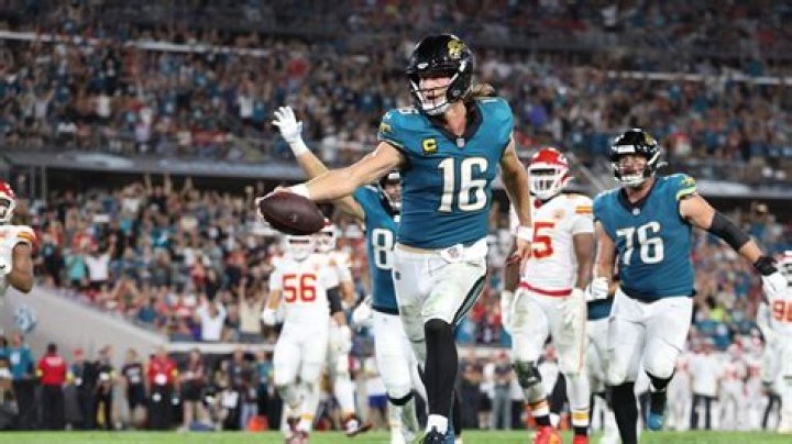 Where Did Trevor Lawrence, the Football Star, Go to School? - SarkariResult