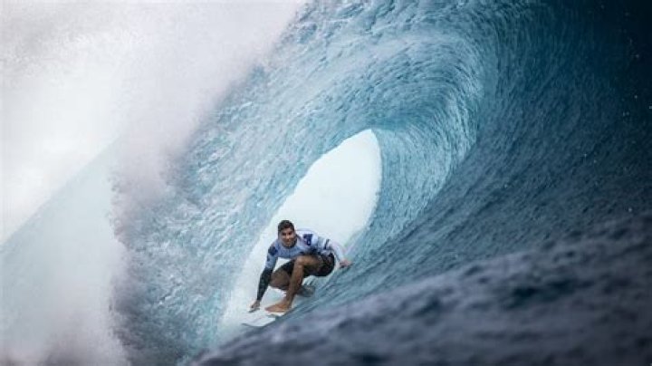 Who Is Callum Robson? Age, Does The Surfer Have Illness?